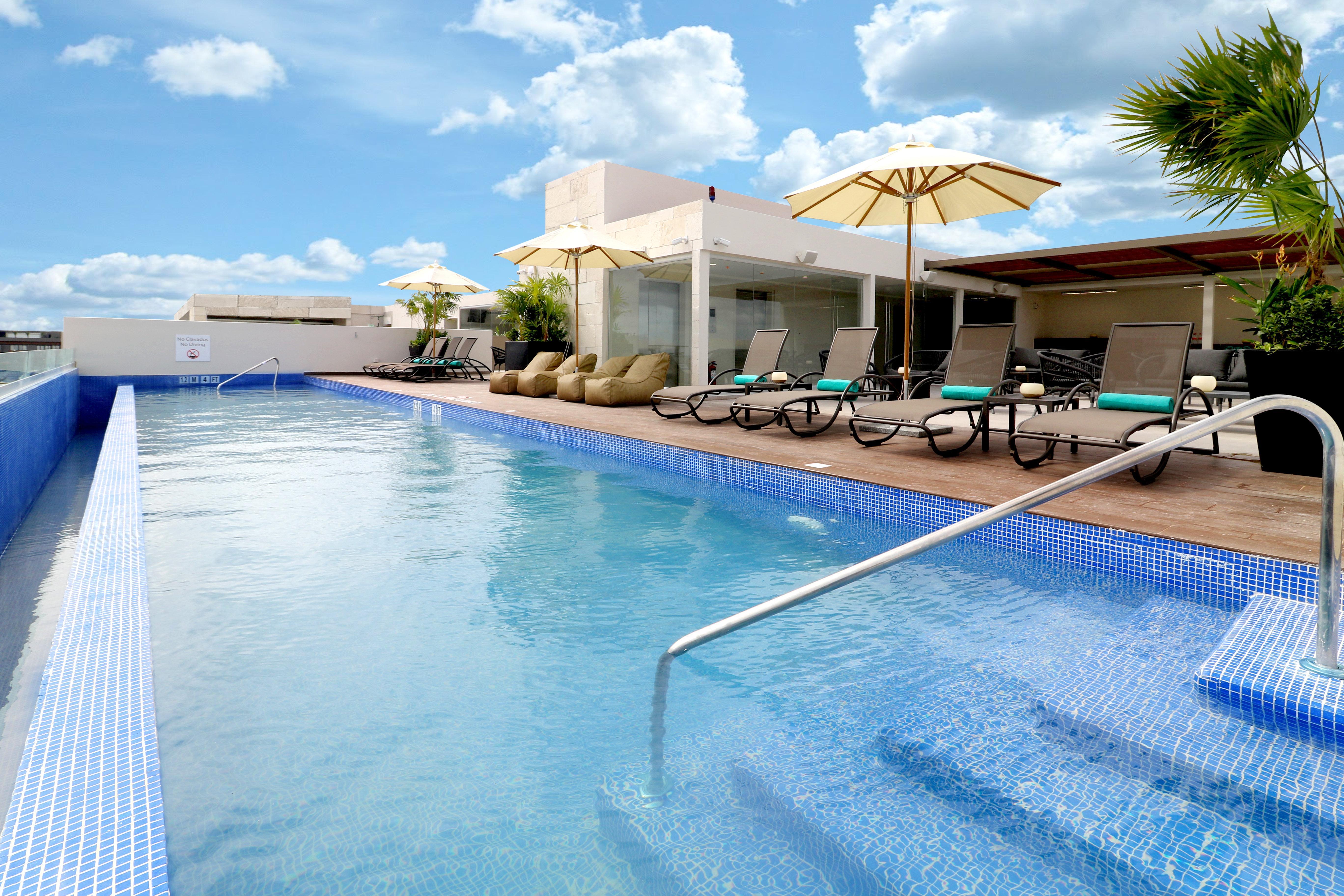 Holiday Inn Express & Suites - Playa Del Carmen By Ihg Eksteriør bilde