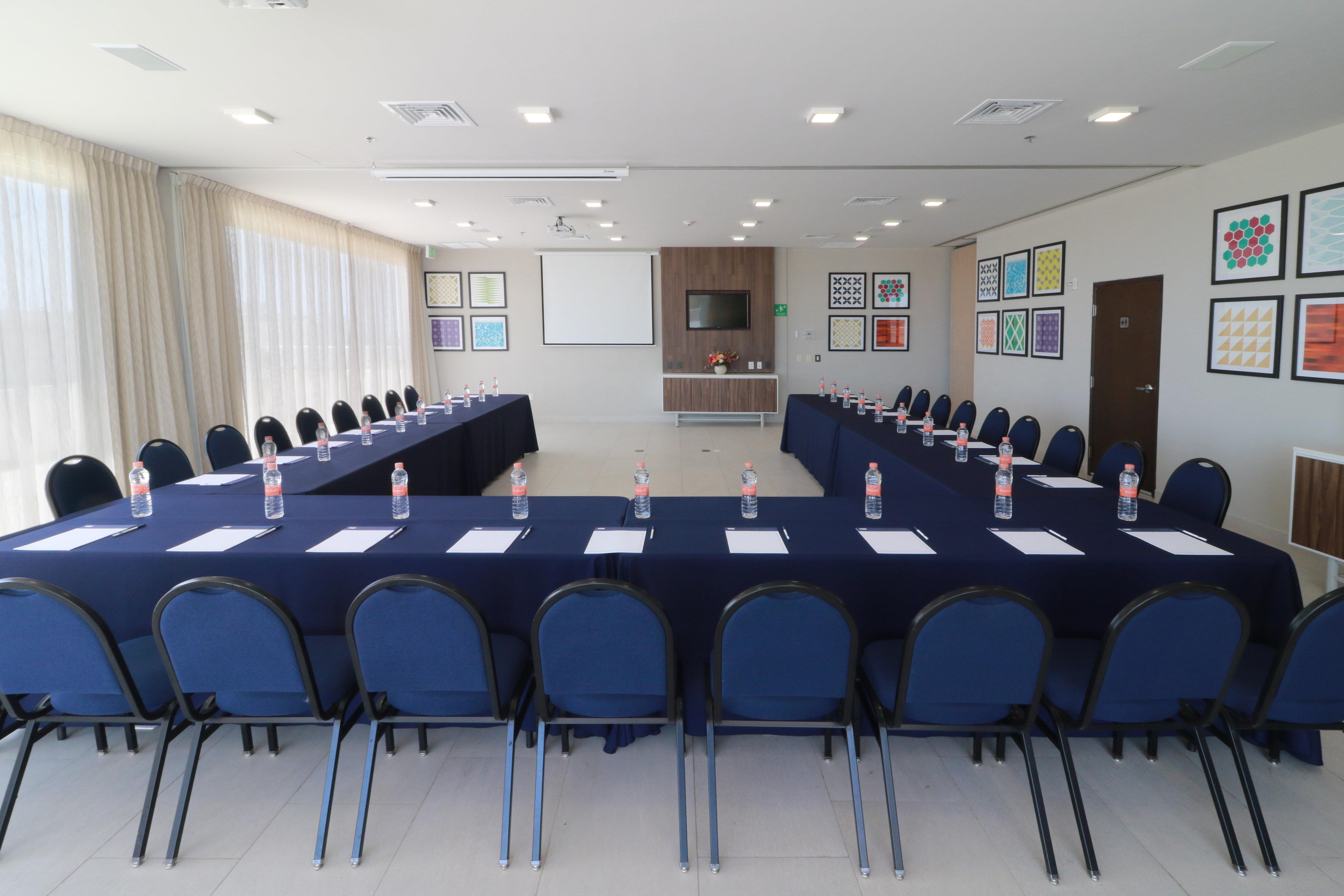 Holiday Inn Express & Suites - Playa Del Carmen By Ihg Eksteriør bilde