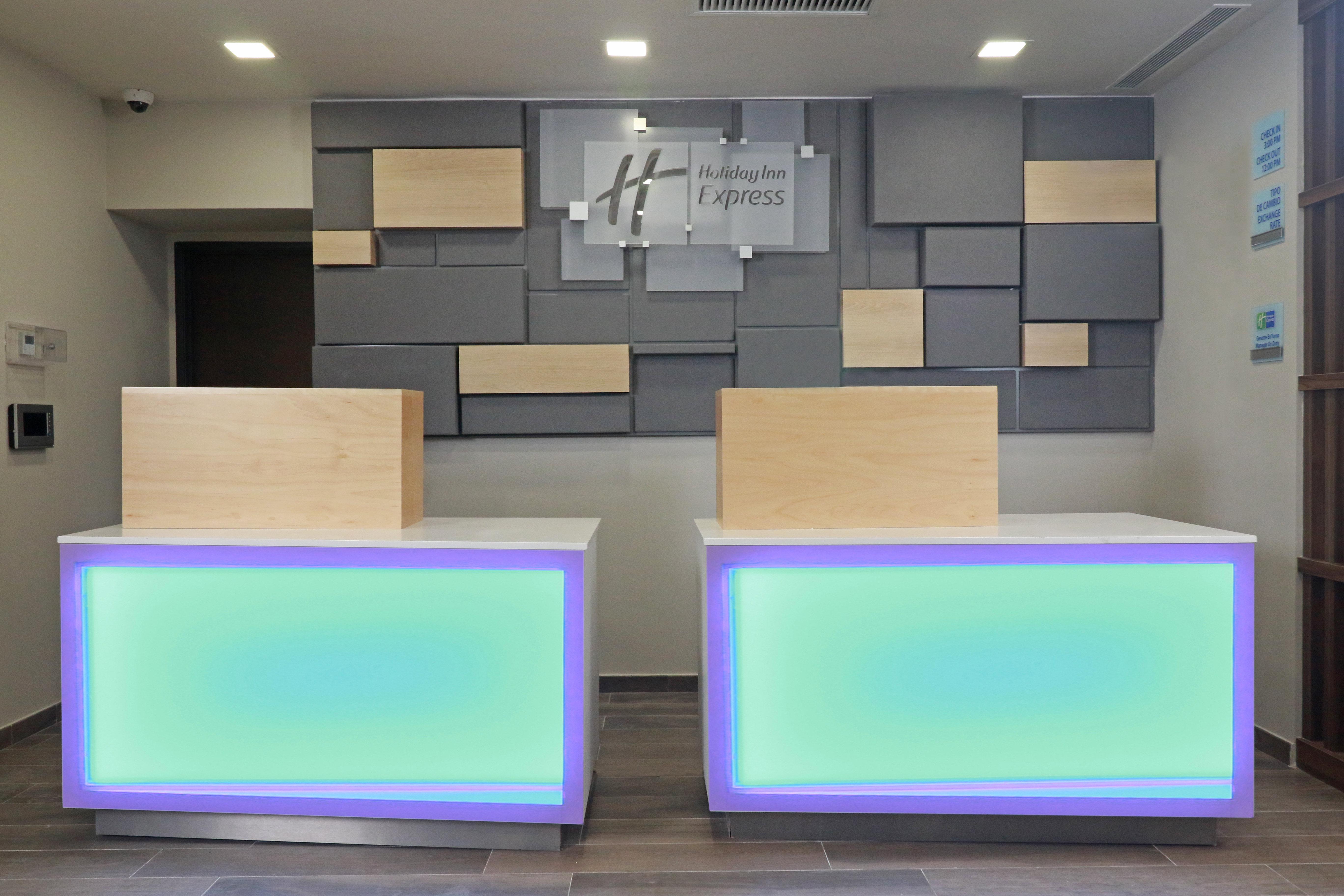 Holiday Inn Express & Suites - Playa Del Carmen By Ihg Eksteriør bilde